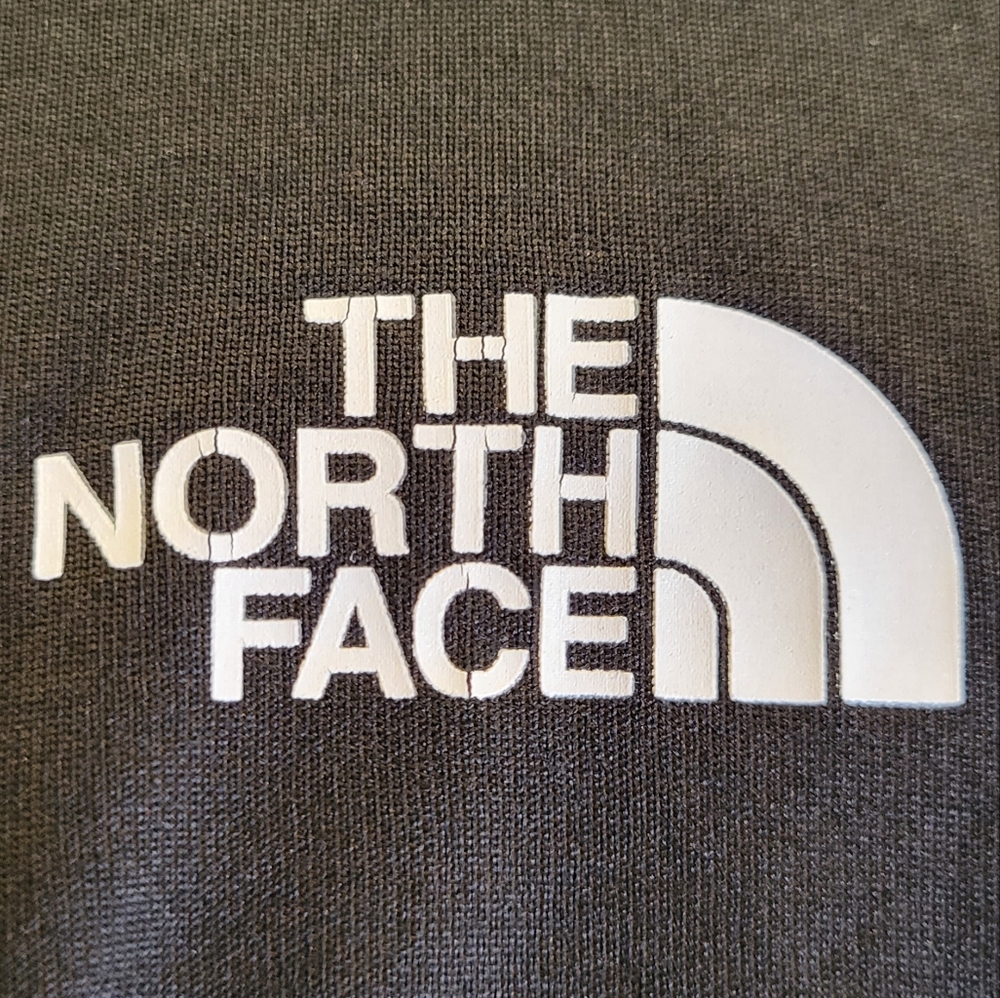 The North Face V-neck Long-Sleeve Shirt size Medium - Picture 3 of 5